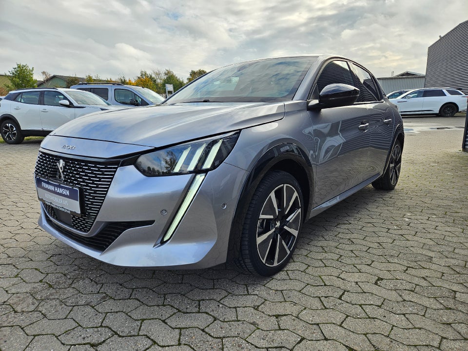 Peugeot e-208 50 GT 5d