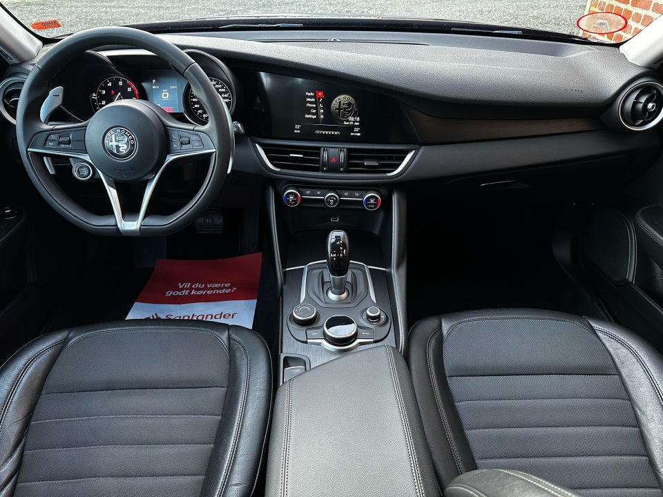 Alfa Romeo Giulia 2,0 T 200 Super aut. 4d