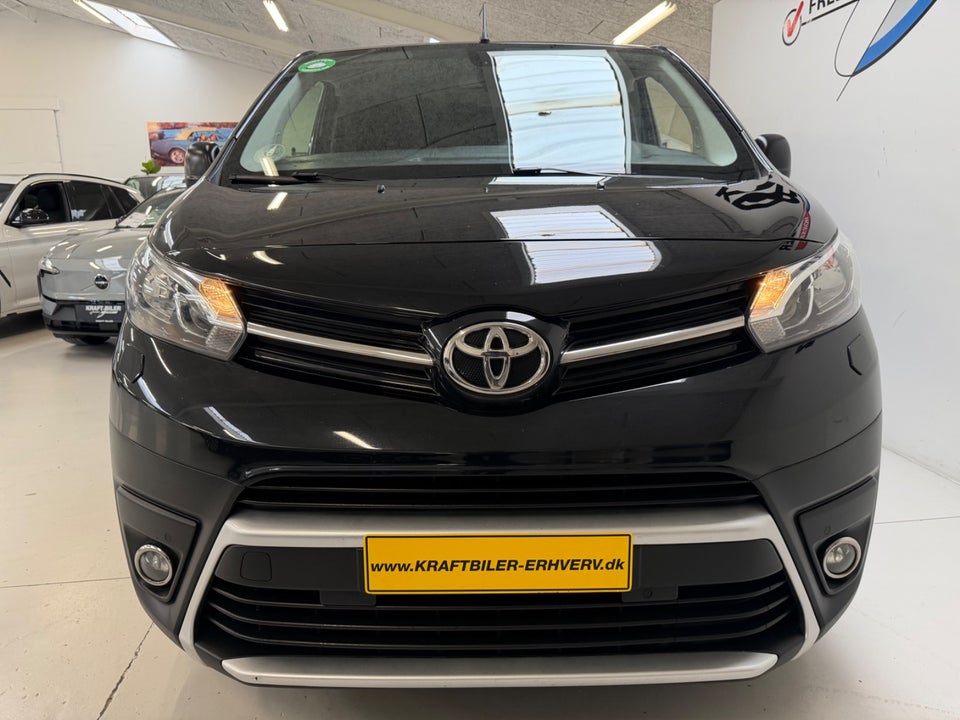 Toyota ProAce 2,0 D 120 Long Comfort Master aut. 5d