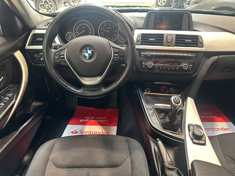 BMW 320d 2,0 Touring 5d