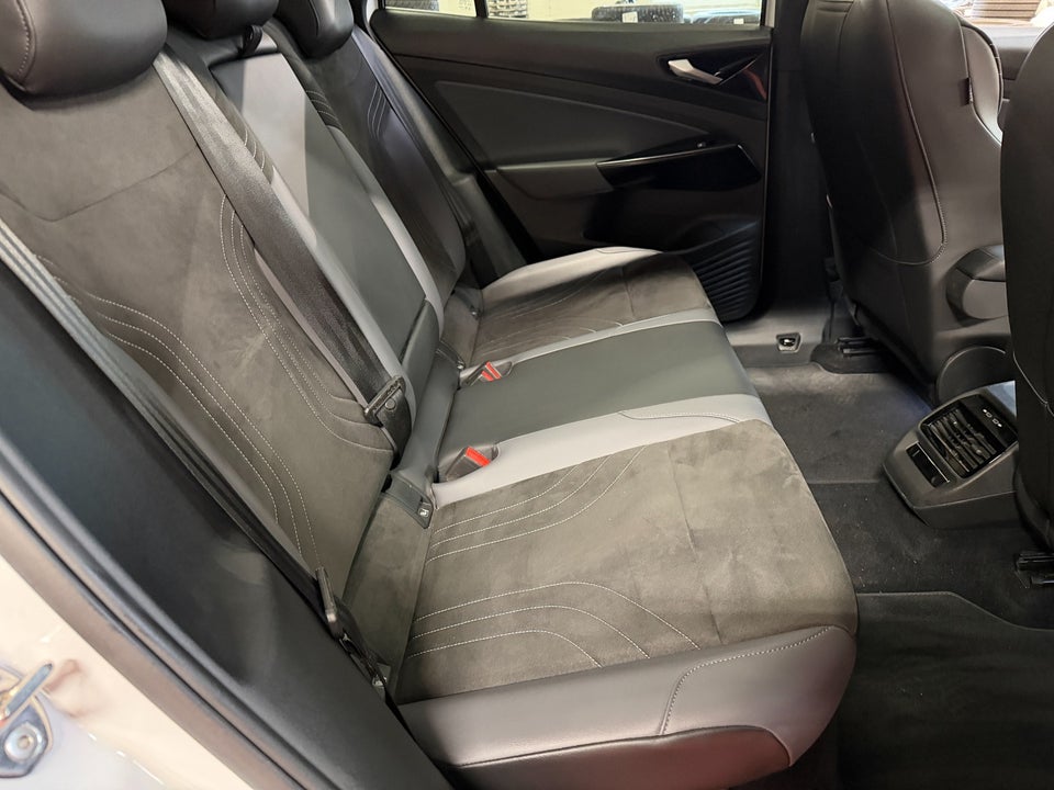 VW ID.4 77 Pro Performance 5d