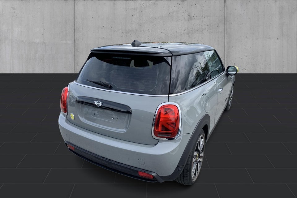 MINI Cooper SE Classic 3d