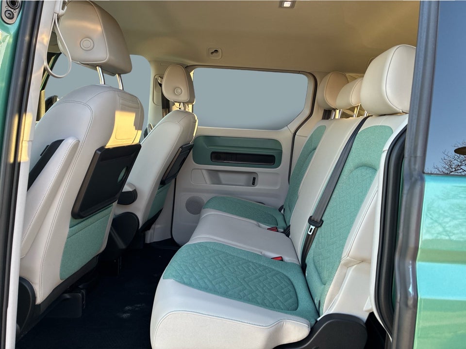 VW ID.Buzz 77 Style SWB 5d