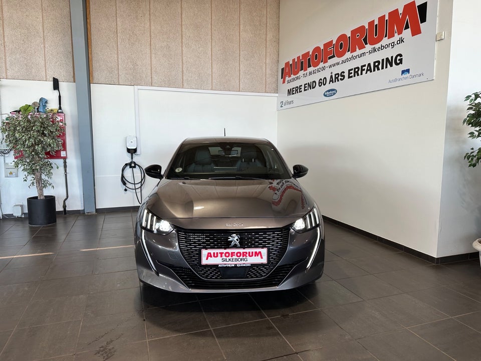 Peugeot 208 1,2 PureTech 100 GT 5d