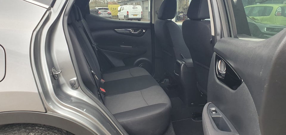 Nissan Qashqai 1,2 Dig-T 115 Tekna 5d