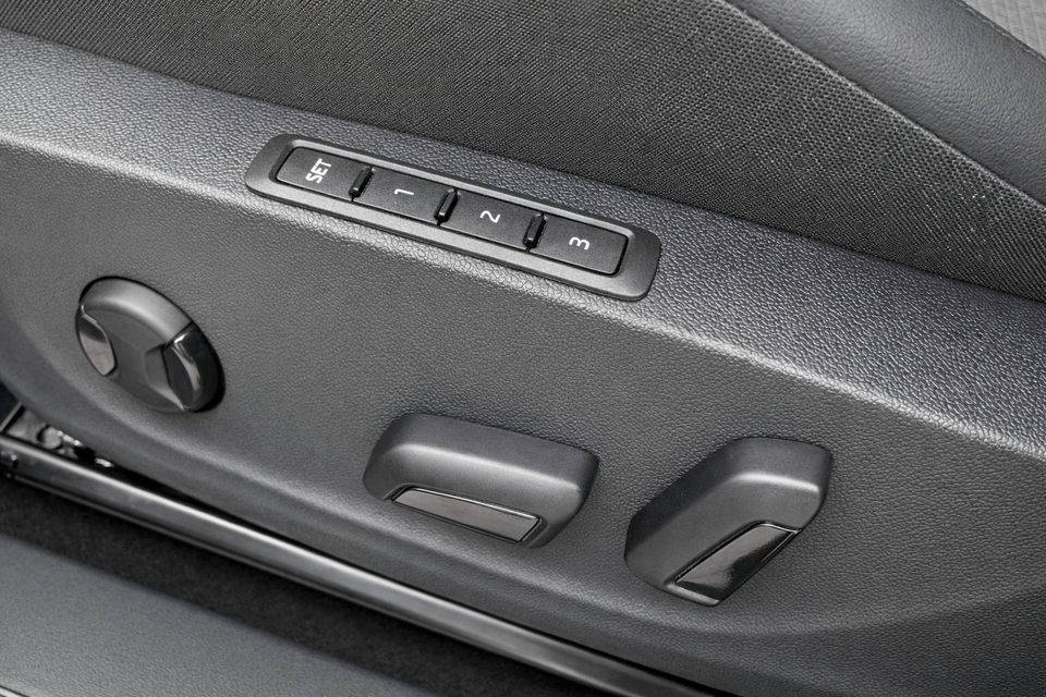 Skoda Enyaq 60 iV Loft 5d