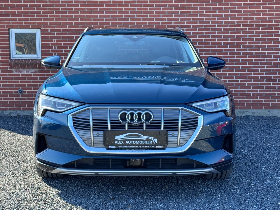 Audi e-tron 55 quattro 5d