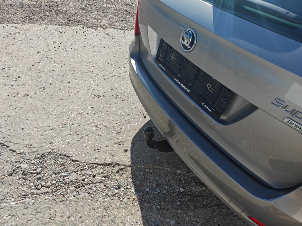Skoda Superb 1,6 TDi 105 Ambition Combi GreenLine 5d