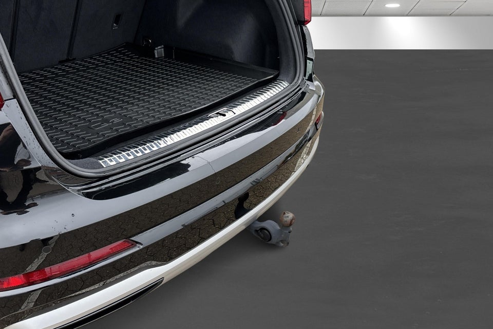 Audi Q3 35 TFSi Advanced Prestige S-tr. 5d