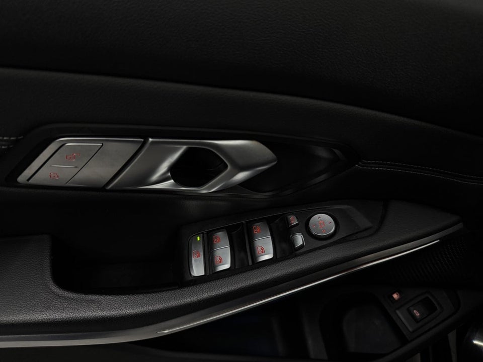 BMW 330e 2,0 Touring M-Sport aut. 5d