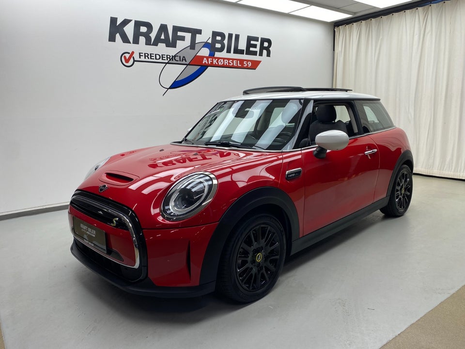 MINI Cooper SE Camden 3d