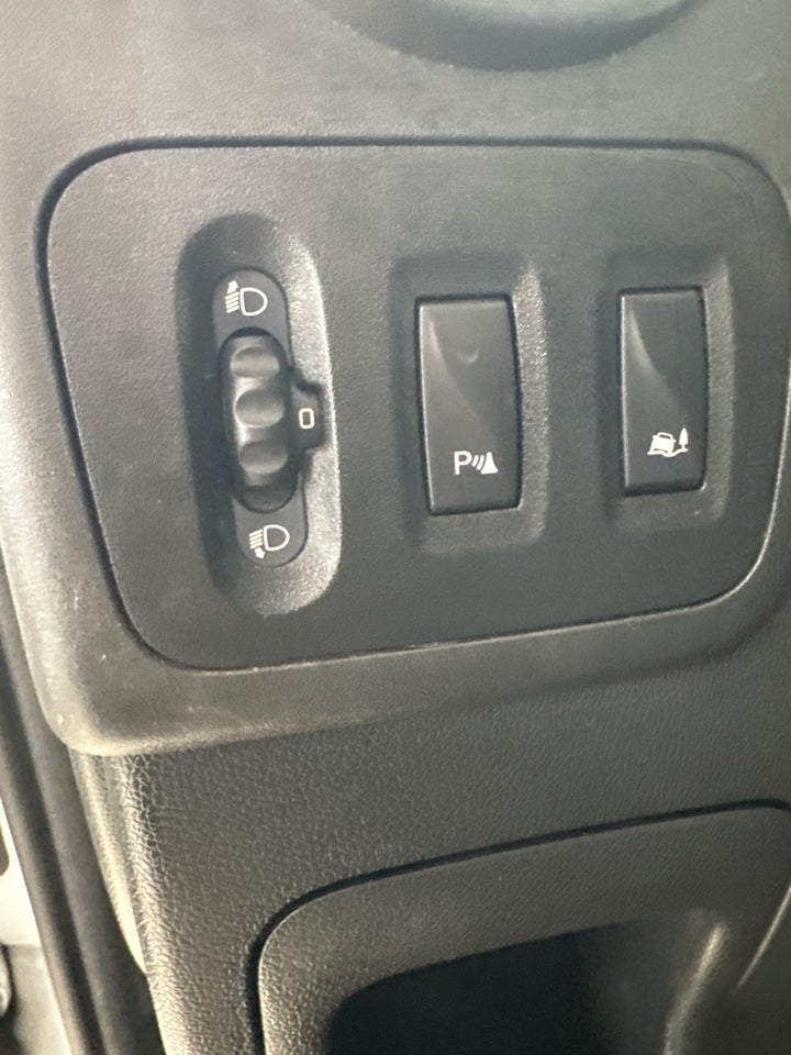 Renault Master III T35 2,3 dCi 170 L2H2 Kassevogn