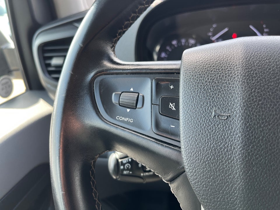 Peugeot Expert 2,0 BlueHDi 122 L2 Plus Van