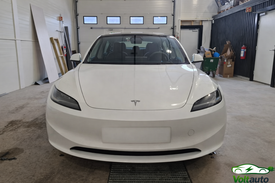 Tesla Model 3 RWD 4d