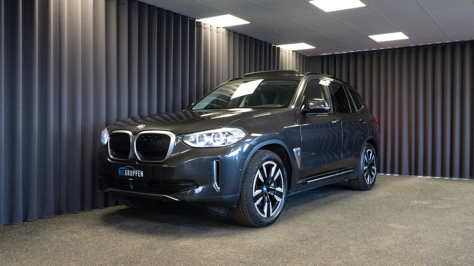 BMW iX3 Charged 5d