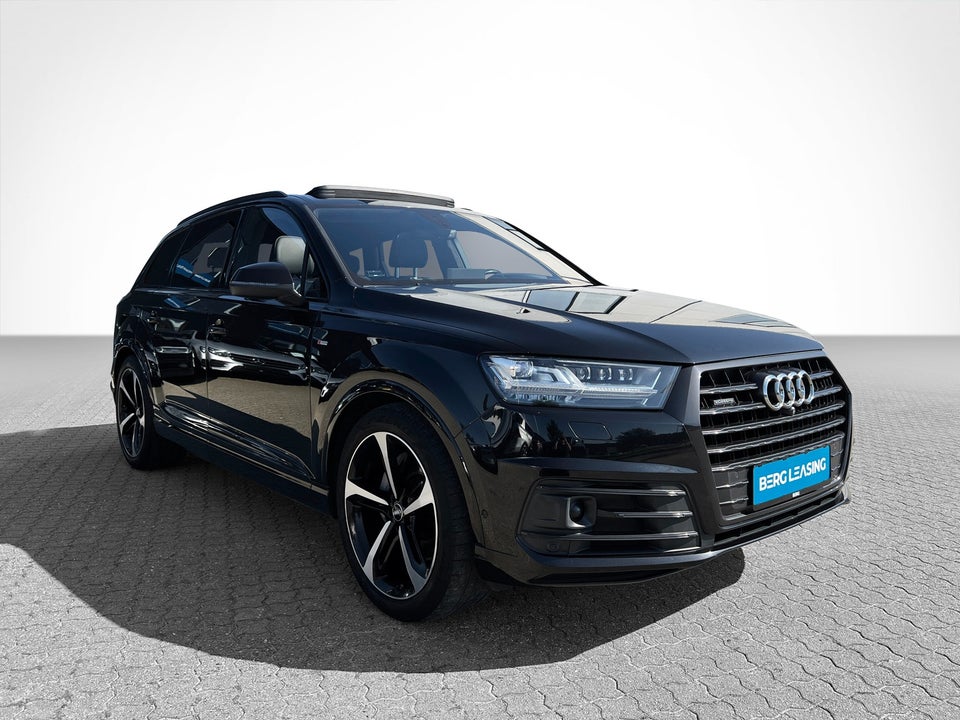 Audi Q7 3,0 TDi 272 S-line quattro Tiptr. 7prs 5d