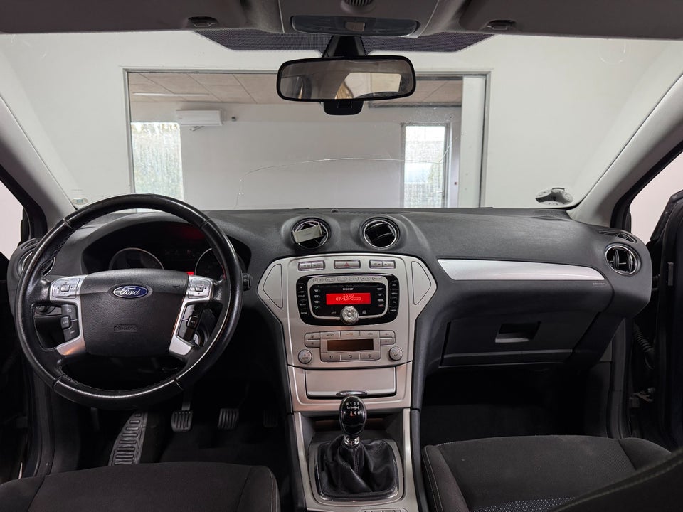 Ford Mondeo 2,0 TDCi 115 Ambiente stc. 5d