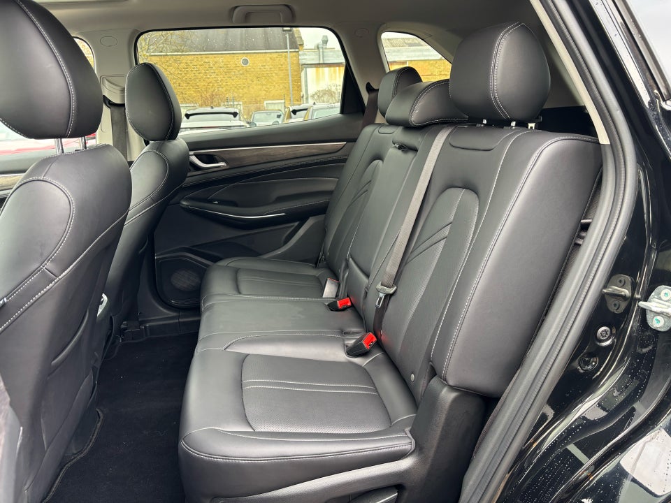 Navor E5 1,5 PHEV Rock 5d