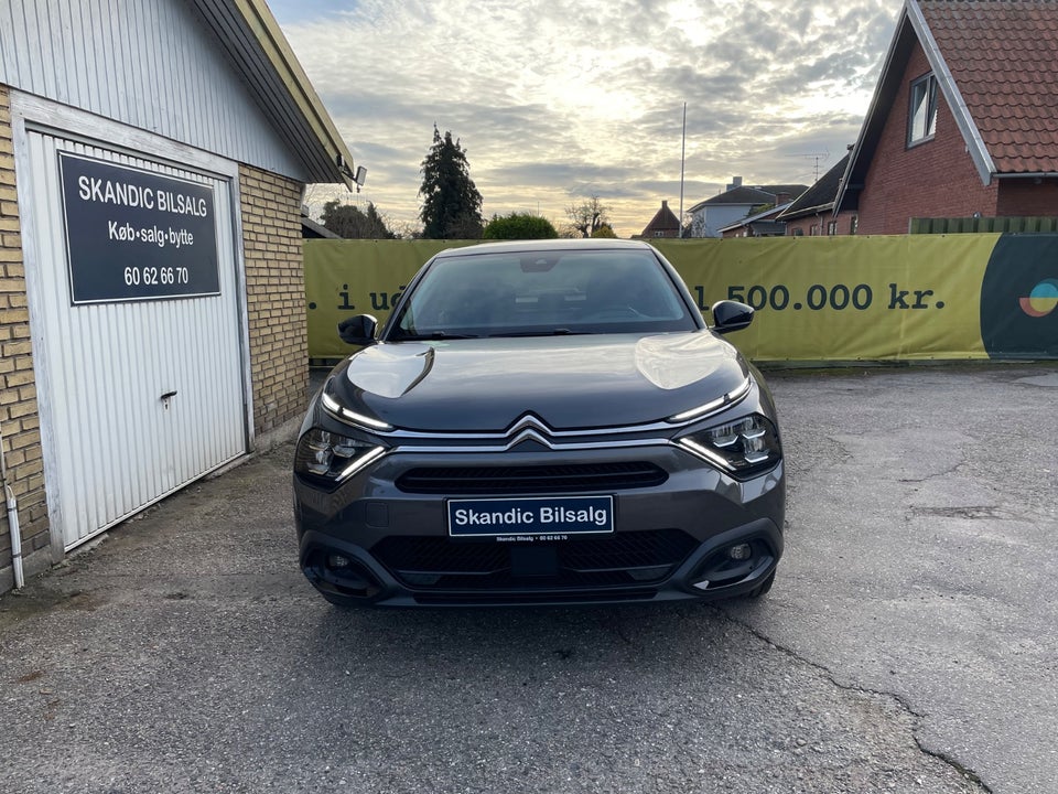 Citroën ë-C4 X 50 Shine 4d