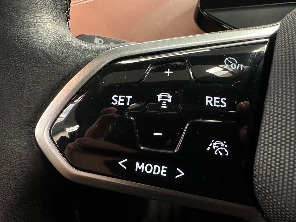 VW ID.4 77 Pro Performance Tech 5d