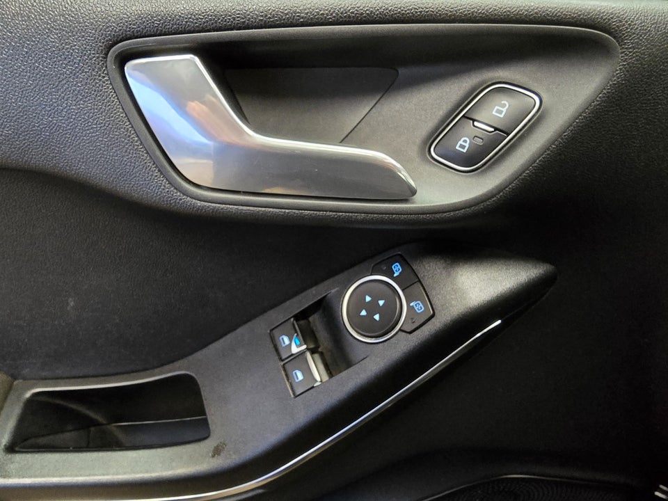 Ford Fiesta 1,0 EcoBoost Titanium 5d