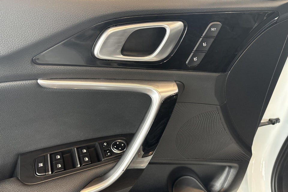 Kia Ceed 1,6 PHEV Upgrade SW DCT 5d