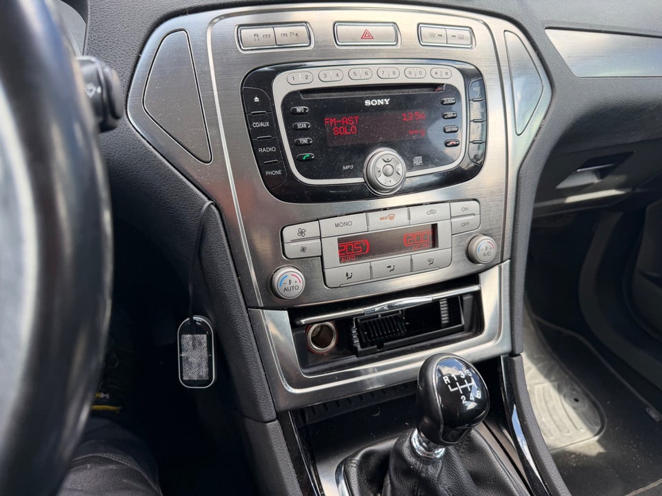 Ford Mondeo 2,0 TDCi 140 Titanium 4d