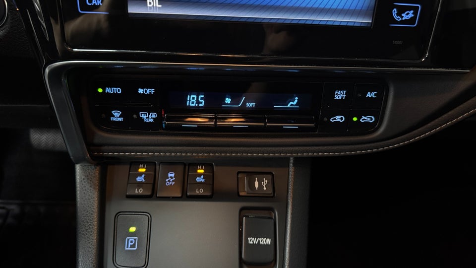 Toyota Auris 1,8 Hybrid H2 Comfort Touring Sports CVT 5d