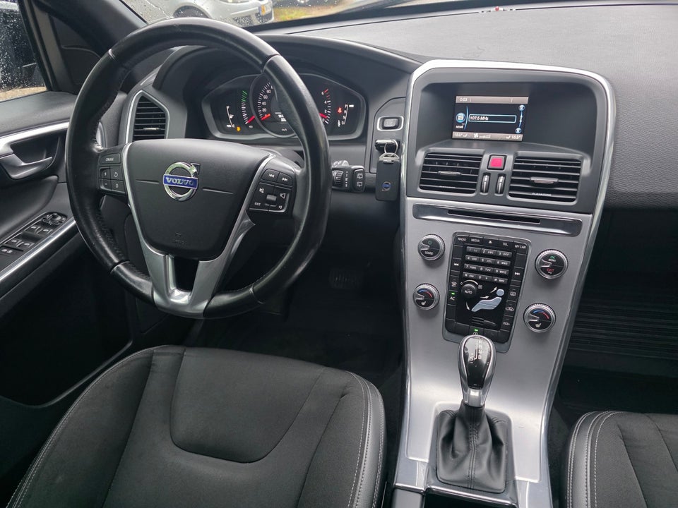 Volvo XC60 2,0 D3 150 Momentum aut. 5d