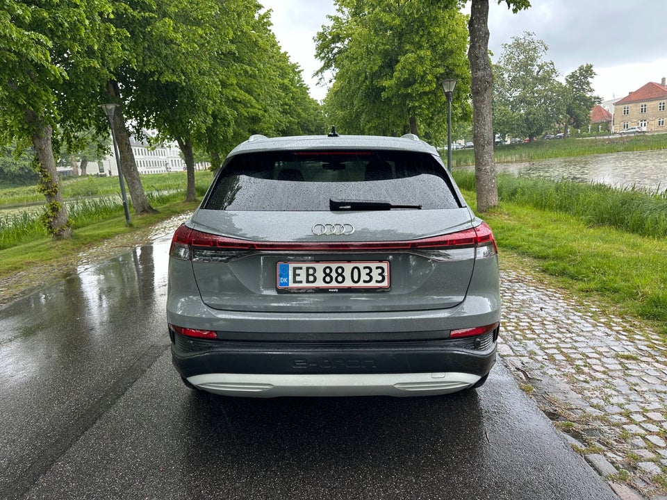 Audi Q4 e-tron 35 Advanced 5d