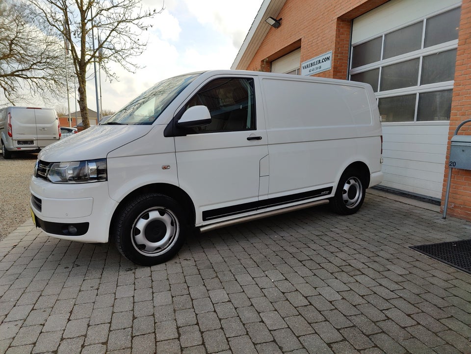 VW Transporter 2,0 TDi 140 Kassevogn DSG kort