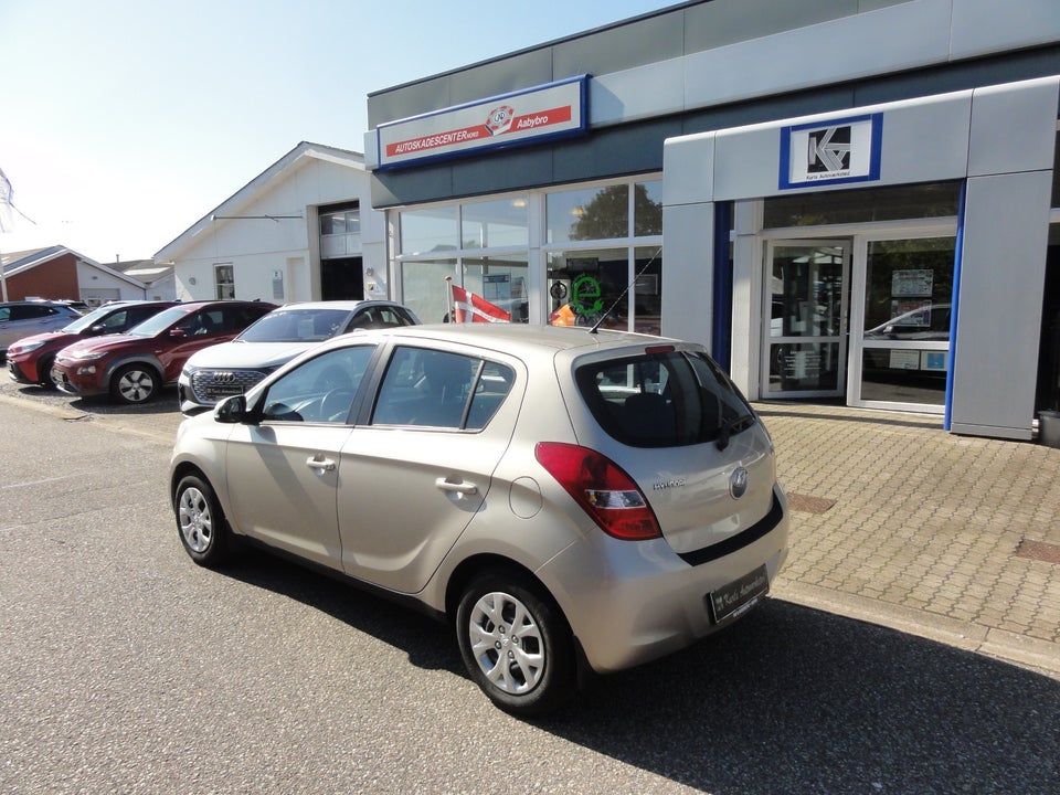 Hyundai i20 1,25 Comfort 5d