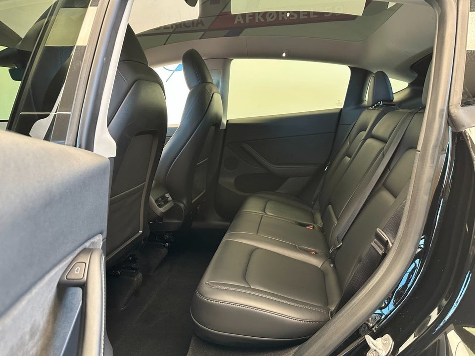 Tesla Model Y RWD 5d