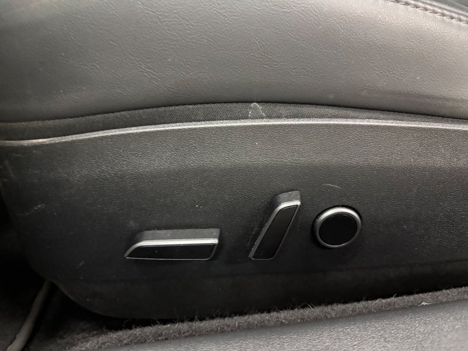 Tesla Model 3 Long Range AWD 4d