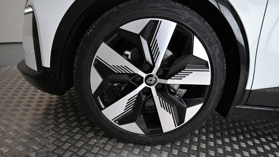 Renault Megane E-Tech 60 Techno 5d