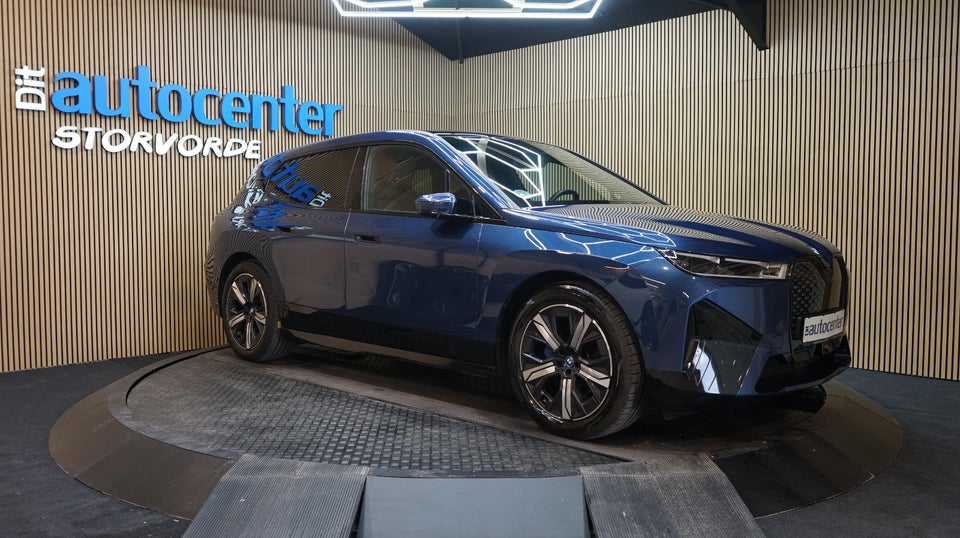 BMW iX xDrive40 Sport 5d