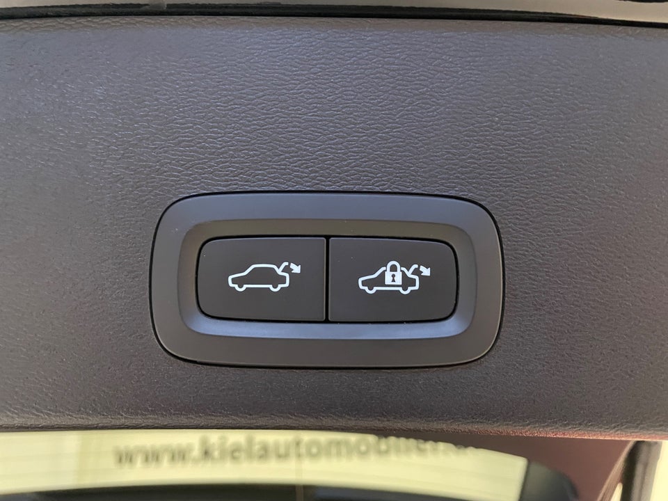 Volvo XC40 P6 ReCharge Ultimate 5d