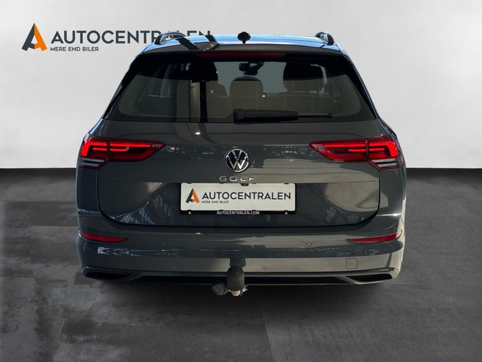 VW Golf VIII 1,5 TSi 130 Life Variant 5d