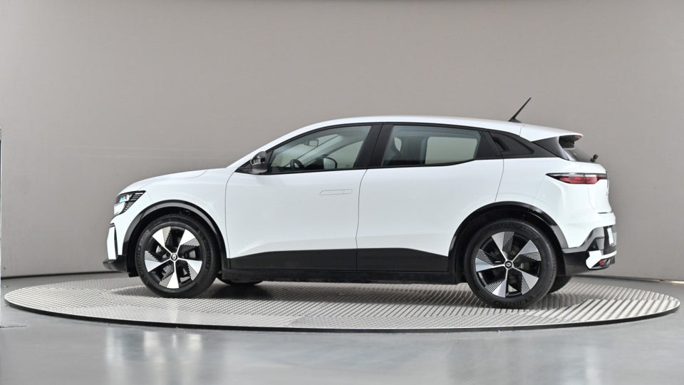 Renault Megane E-Tech 60 Equilibre 5d