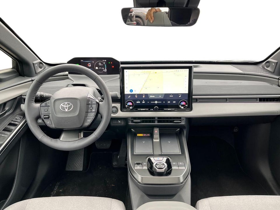 Toyota C-HR+ 77 Executive AWD 5d