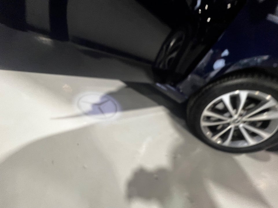 Mercedes EQV300 Avantgarde XL Van