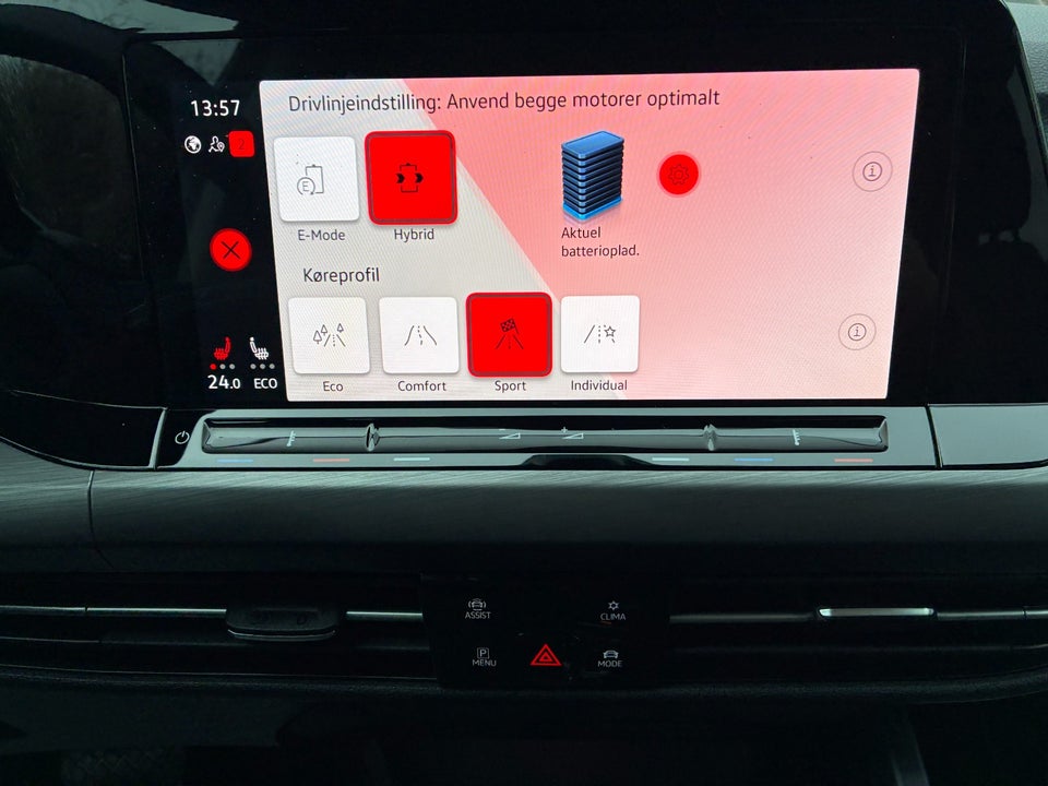 VW Golf VIII 1,4 eHybrid DSG 5d