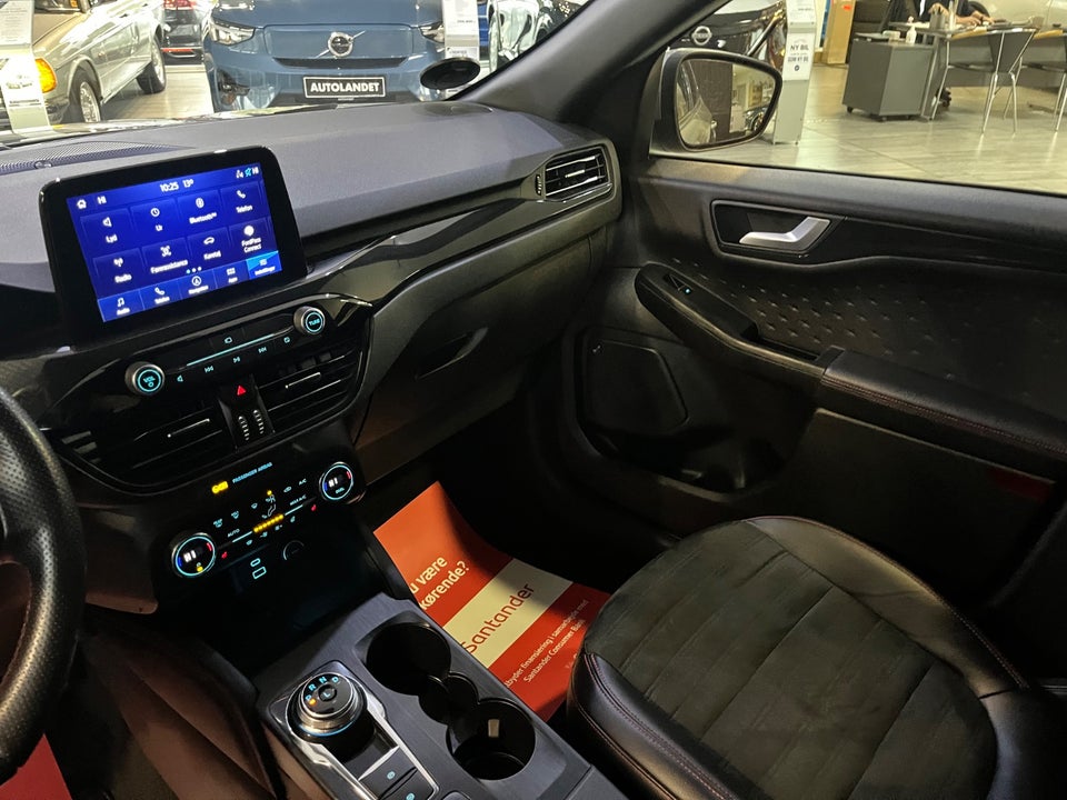 Ford Kuga 2,5 PHEV ST-Line X CVT 5d