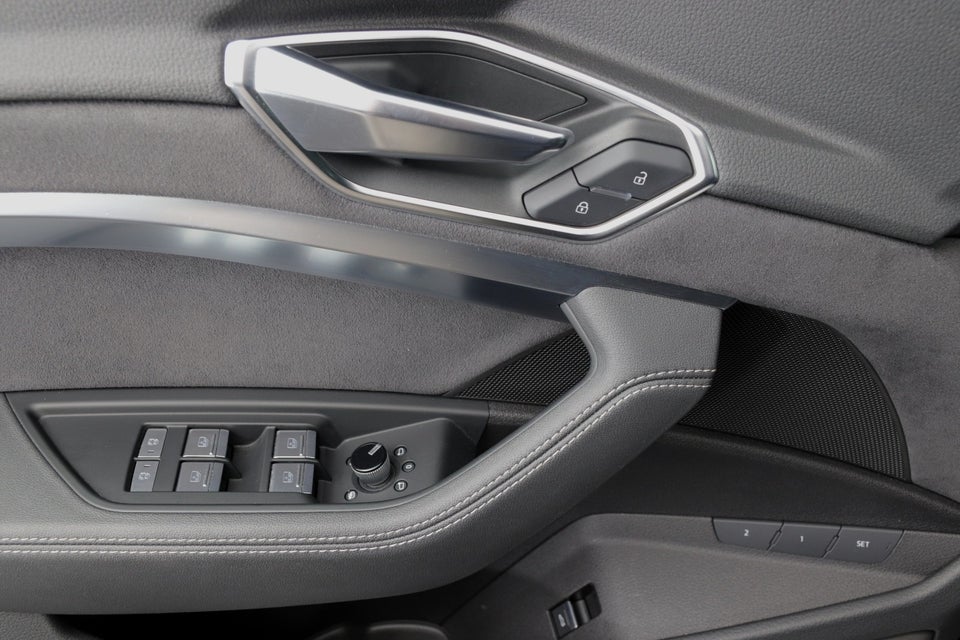 Audi e-tron 55 S-line quattro 5d