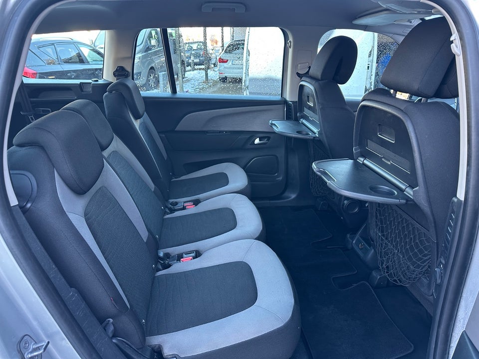 Citroën Grand C4 Picasso 1,6 e-HDi 115 Intensive 7prs 5d