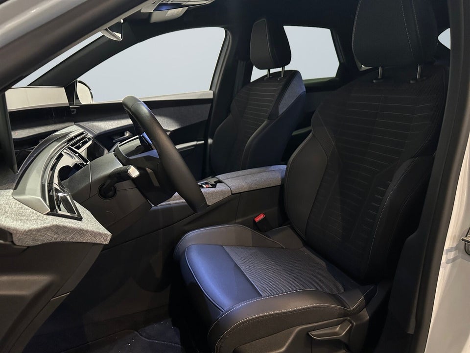 Peugeot e-3008 77 Allure 5d