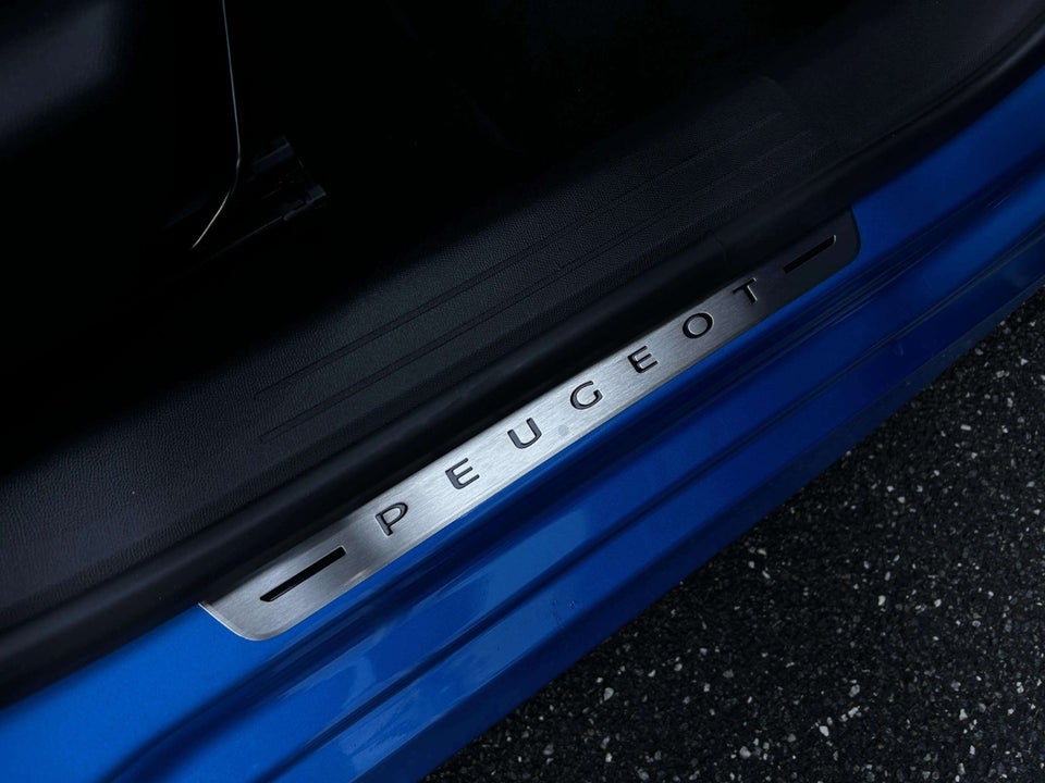Peugeot e-208 50 GT Line 5d