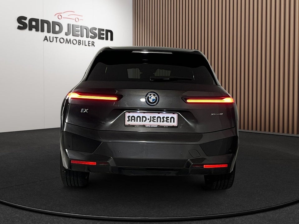 BMW iX xDrive40 M-Sport 5d