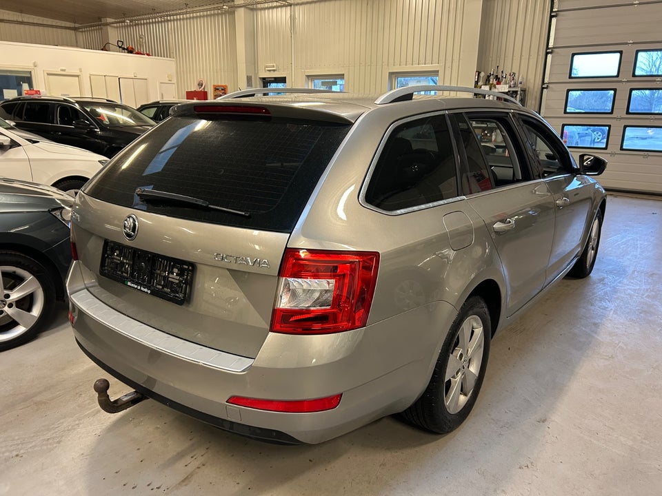 Skoda Octavia 1,4 TSi 140 Elegance Combi DSG 5d