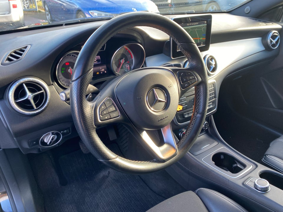 Mercedes CLA200 d 2,2 Urban Shooting Brake aut. 5d